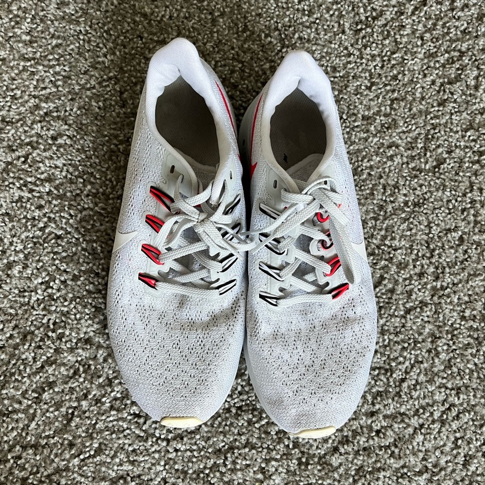 Women’s Size 8.5 Nike Zoom Canada Sneakers - Picture 2 of 6